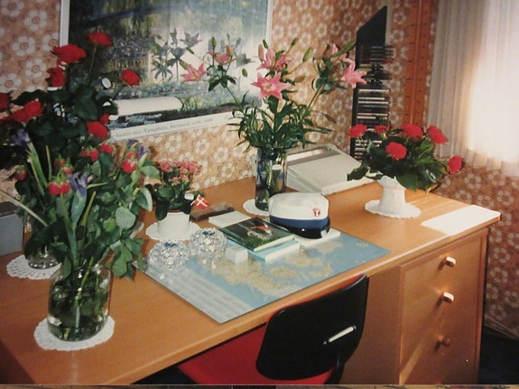 Product image 1 of 8