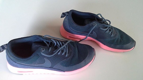 Product image 1 of 7