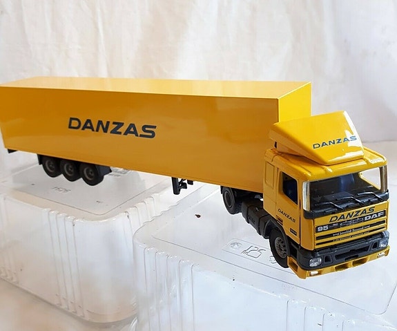 Product image 1 of 7