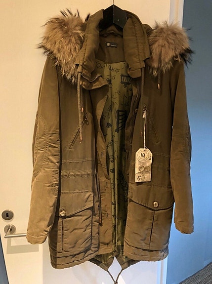 Product image 1 of 7