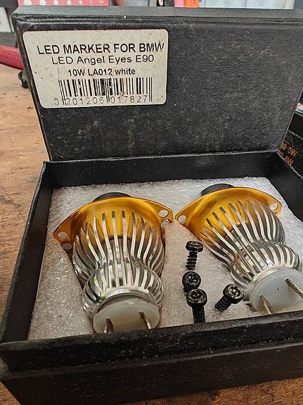 Product image 1 of 5