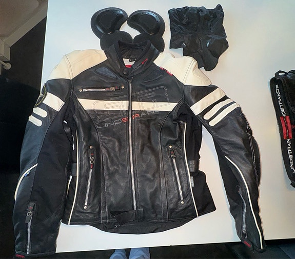 Product image 2 of 6
