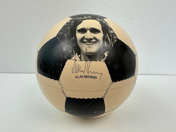 Product image 1 of 6