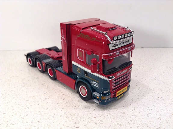 Product image 2 of 8