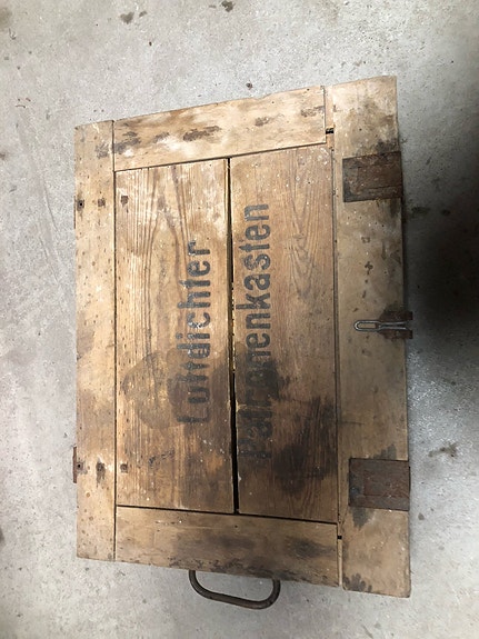 Product image 1 of 8