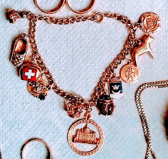 Product image 1 of 8