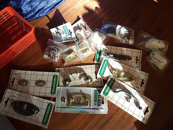 Product image 1 of 4