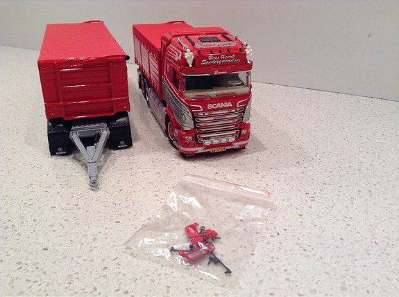 Product image 5 of 8