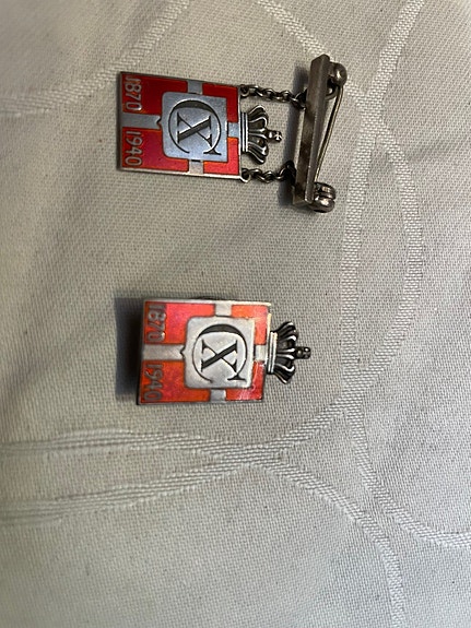 Product image 1 of 3