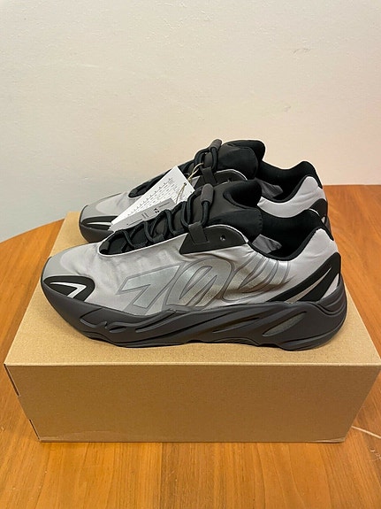 Product image 1 of 4