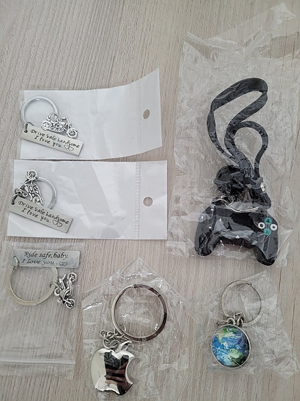 Product image 1 of 2