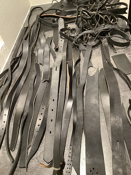 Product image 1 of 7