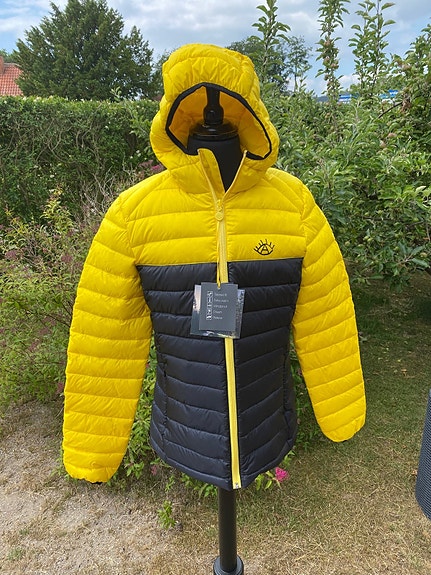 Product image 1 of 8