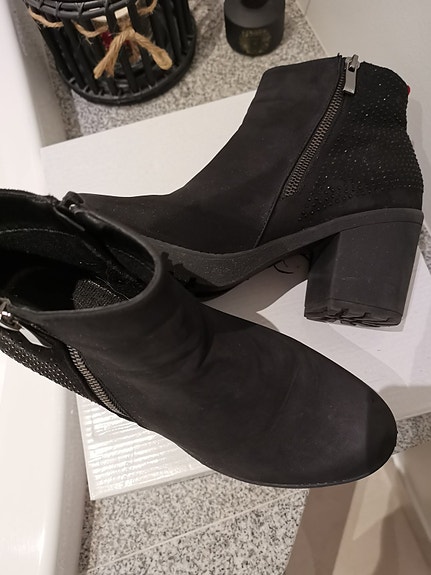 Product image 1 of 4