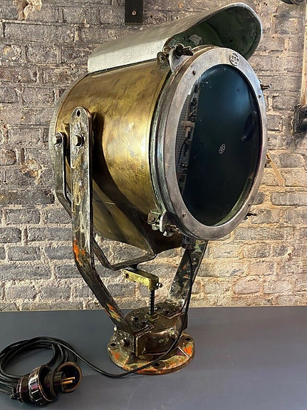 Product image 1 of 8