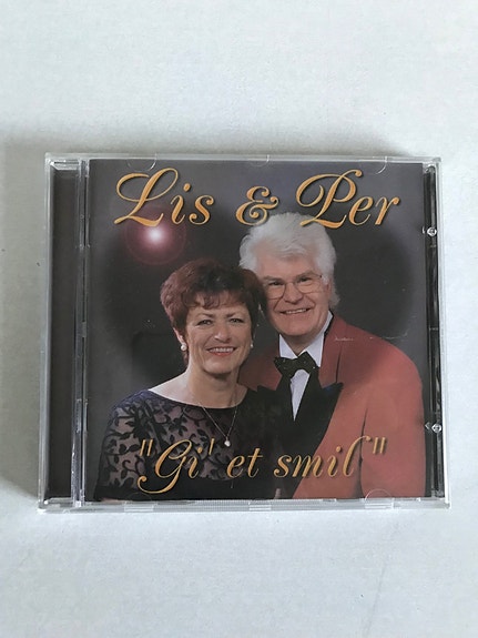 Product image 1 of 3