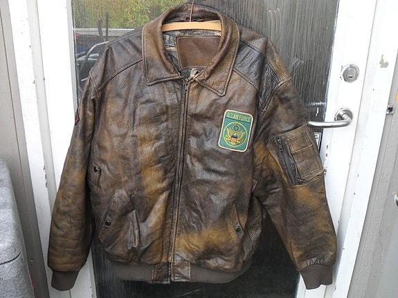 Product image 1 of 7