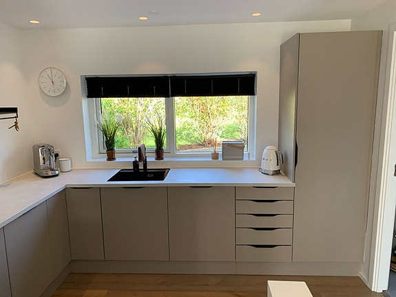 Product image 1 of 10