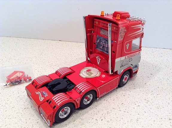 Product image 6 of 8