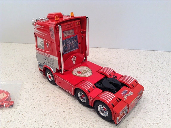 Product image 4 of 8