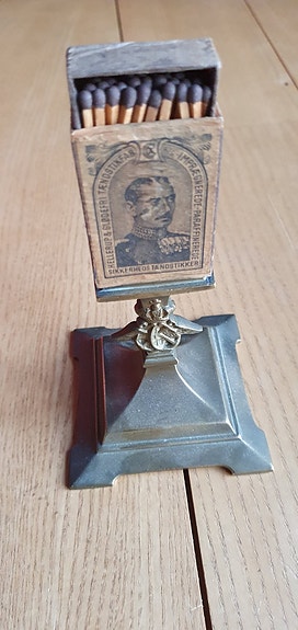 Product image 1 of 3