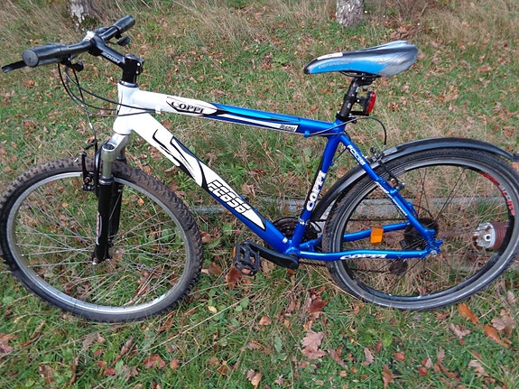 Product image 1 of 2