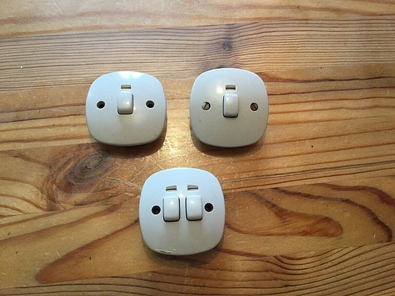 Product image 1 of 2