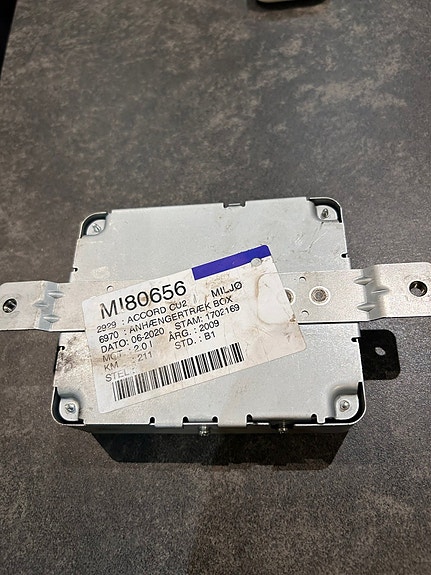 Product image 1 of 3