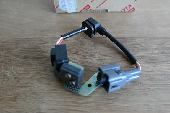 Product image 1 of 2