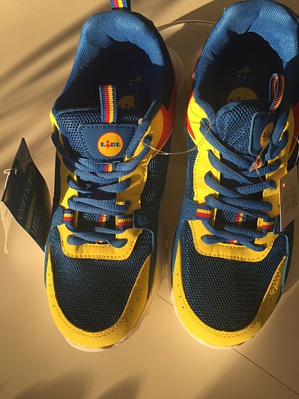 Product image 1 of 4