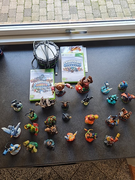 Product image 1 of 4