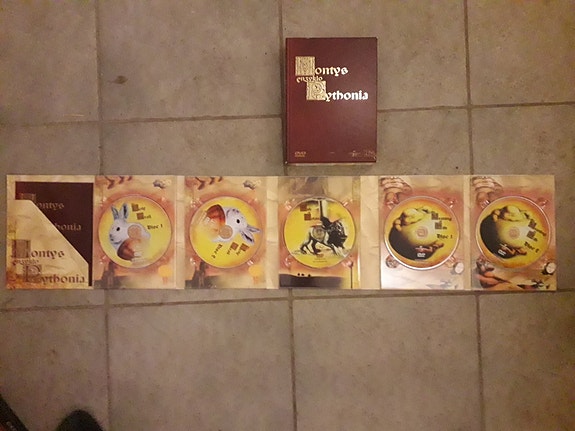 Product image 1 of 3