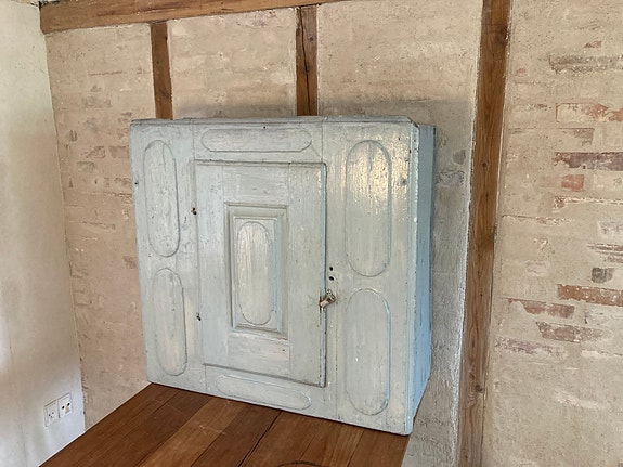 Product image 1 of 8