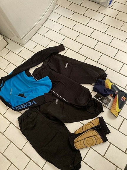 Product image 1 of 6