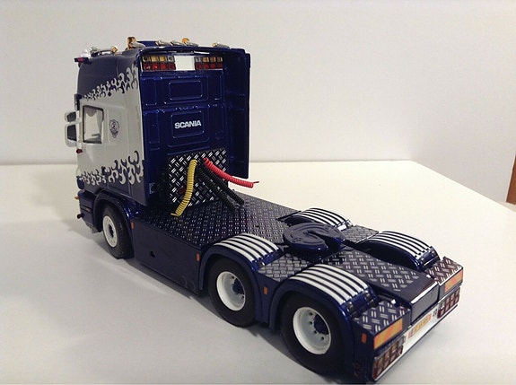 Product image 4 of 8