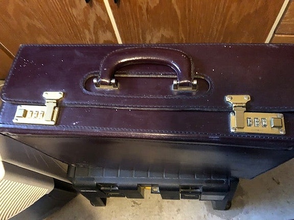 Product image 1 of 3