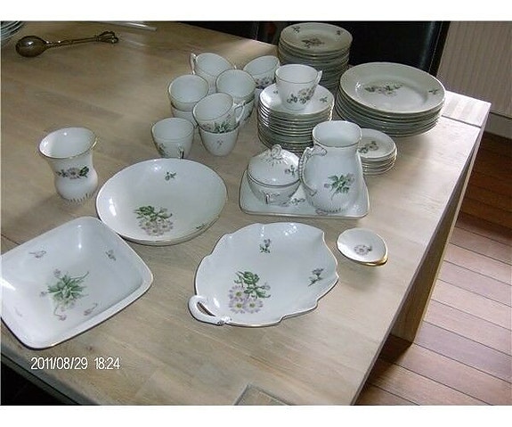 Product image 1 of 4