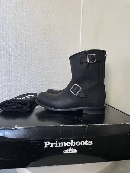 Product image 1 of 8