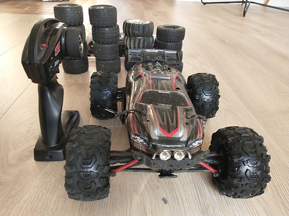 Product image 1 of 3