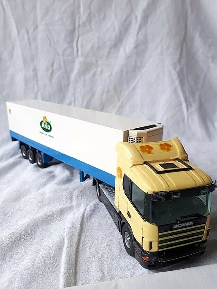 Product image 1 of 4