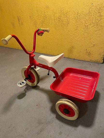 Product image 1 of 2