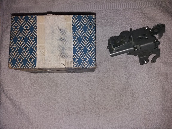 Product image 1 of 4