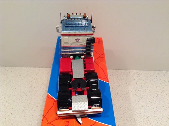 Product image 6 of 8