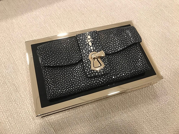 Product image 1 of 8