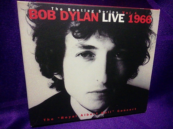 Product image 1 of 8