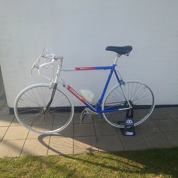 Product image 1 of 8