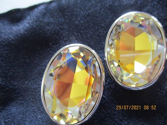 Product image 1 of 8