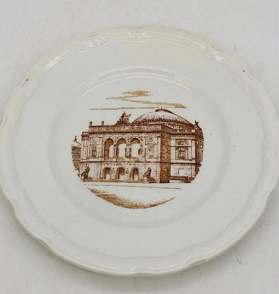 Product image 1 of 8