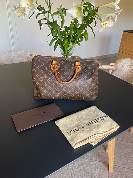 Product image 1 of 8