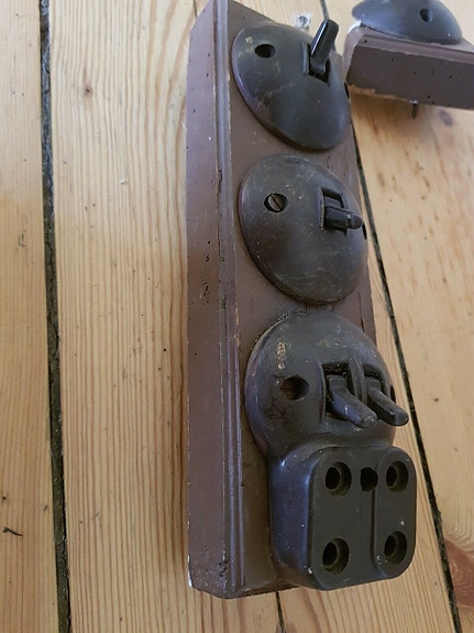 Product image 1 of 5